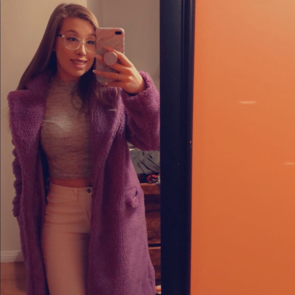 Meet your Posher, Khrysha